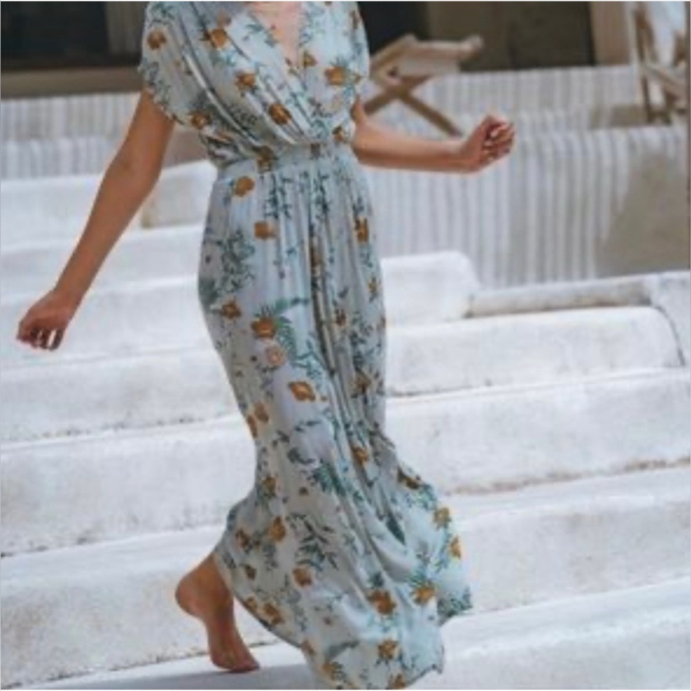 Aura Green and Tan V-Neck Maxi Dress with Cinched Waist